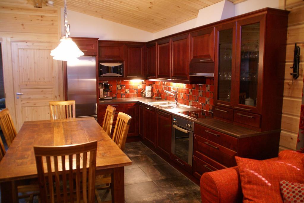 Kartanohotelli Satulinna Huvilat Hirvensalmi Chambre photo
