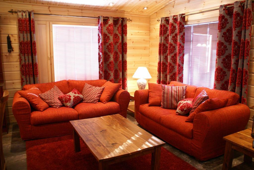 Kartanohotelli Satulinna Huvilat Hirvensalmi Chambre photo